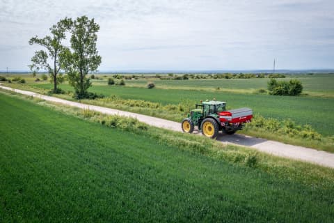 Kverneland - Solution azotée, urée ou ammonitrate, quel engrais choisir ?