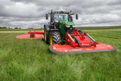 Plas Heaton Farm Doubled Their Mowing Width to Hit 100 Acres a Day Goal using Kverneland Mowers