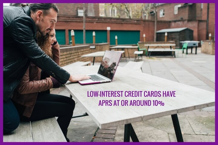 two people are searching for low APR credit cards