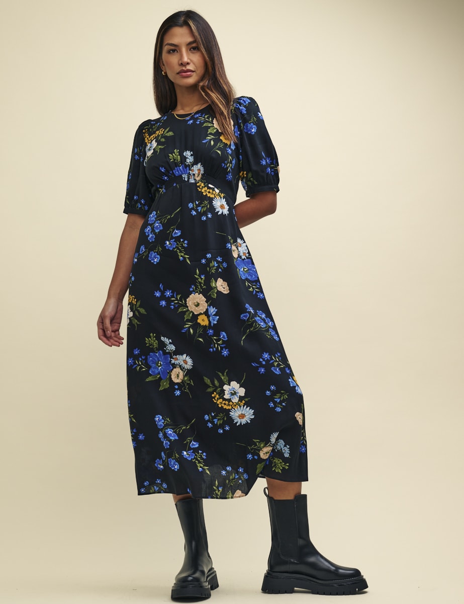 Black Floral Puff Sleeve Bonnie Midi Dress | Nobody's Child