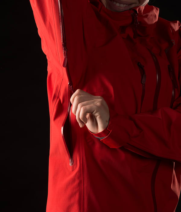 Product image of trollveggen Gore-Tex Light Pro Jacket (W)