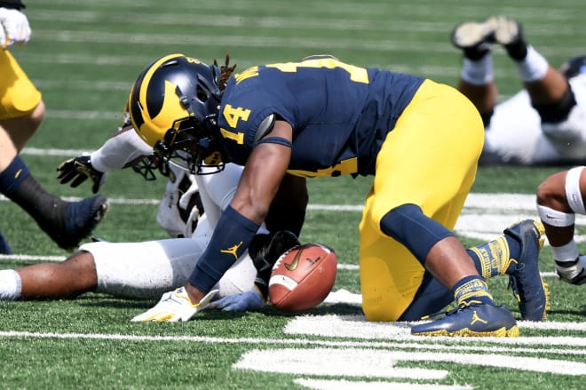 Michigan Wolverines football's Josh Metellus