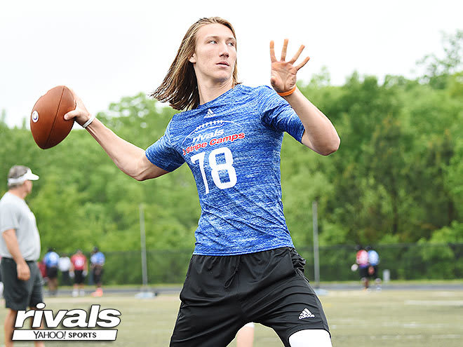 Rivalscom No 1 Trevor Lawrence Not Afraid Of Qb