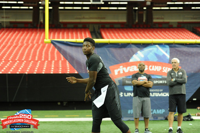 Jalen Mayden makes a throw in the Rivals250 Underclassmen Challenge Presented by UA.