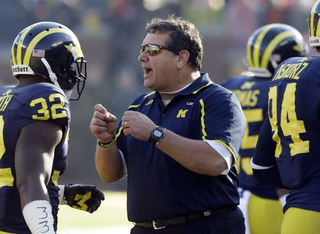 Former Michigan head coach Brady Hoke is shaking things up as Oregon's new defensive coordinator.