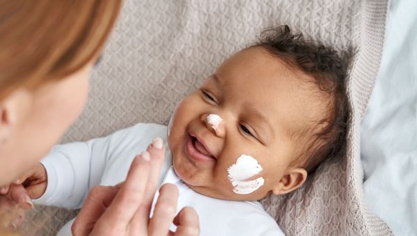 9 Ways To Care For Your Baby S Skin In Winter Healthy Baby Sharecare