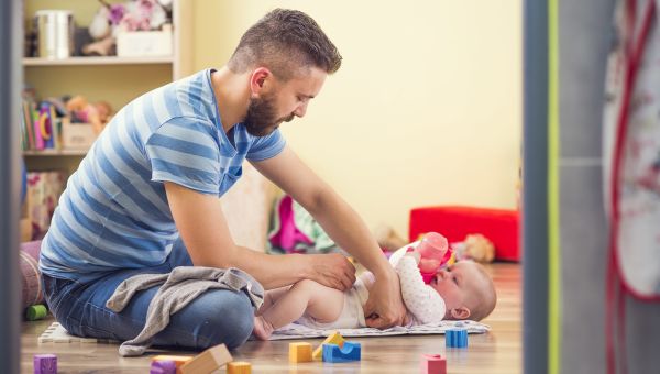 changing diaper, daddy changing baby, daddy and baby