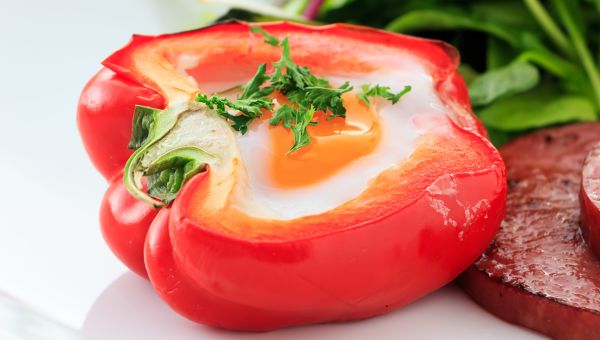 egg baked in a bell pepper