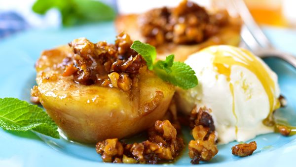 Vanilla ice cream with pecans and pineapple