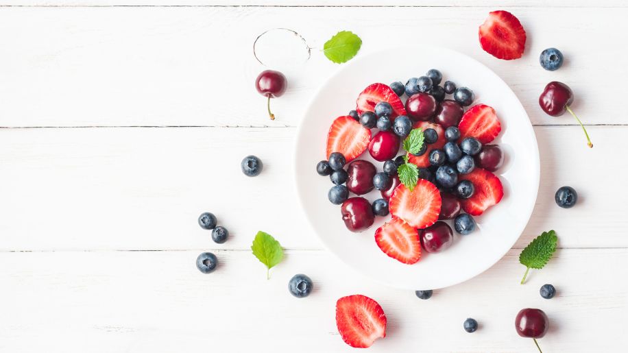 fruits, bowl of blueberries and strawberries, grapes