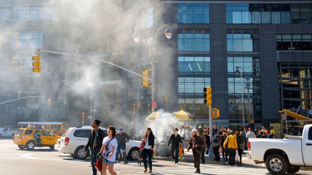 city pollution, polluted city, traffic, walking