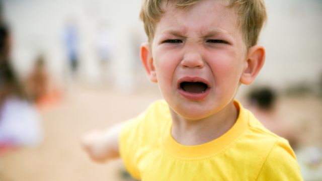 children's health, parenting, tantrum, crying, temper tantrum
