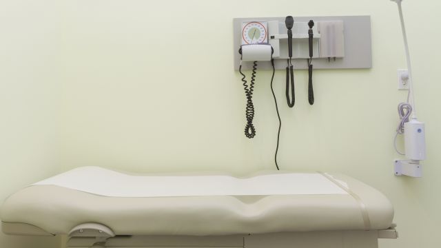 An exam room at a doctor's office. Diagnosing chronic constipation usually begins with a physical exam.