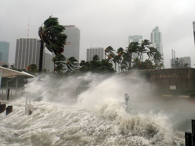 hurricane batters coastal Florida