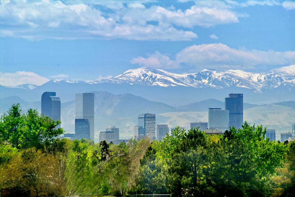 Denver at a Glance VISIT DENVER