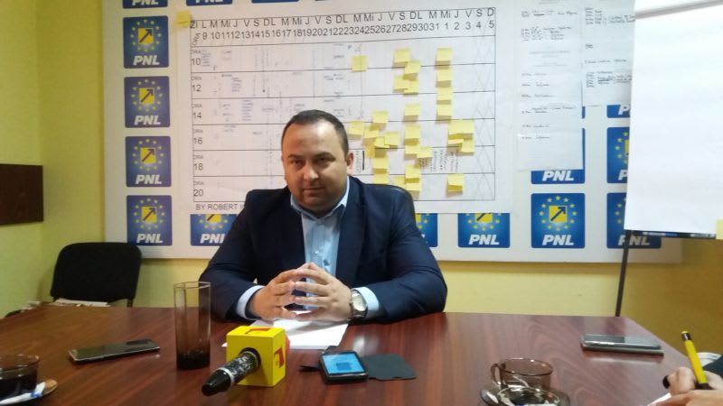 Calinic să le mai facă ITP-ul unor preoți denaturați din Pitești!