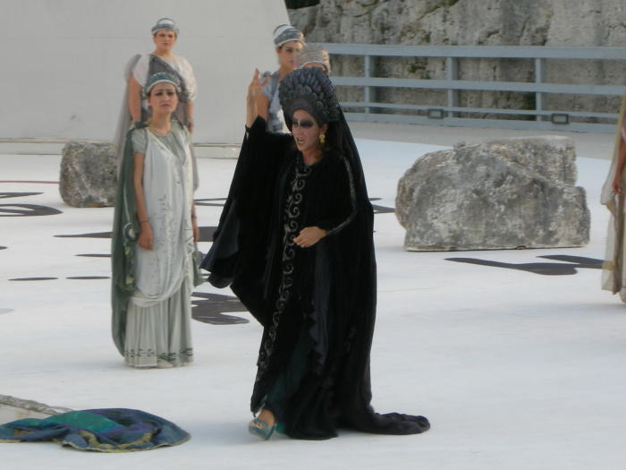 Elisabetta Pozzi as Medea at the Teatro Greco, Syracuse, Sicily. Picture: Sailko/Wikimedia Commons
