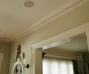 The History of Crown molding and 3 things to consider today.