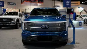 Ford F150 Lightning - An Electric Truck A Builder Would ACTUALLY Buy?