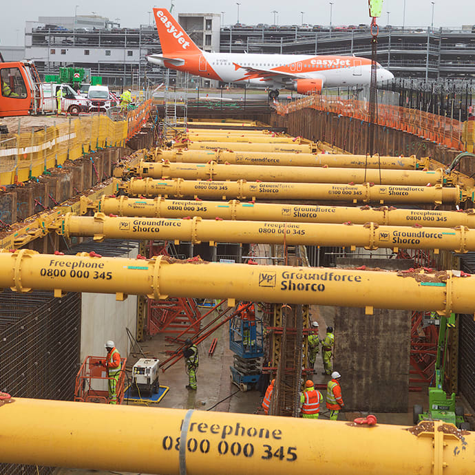 Groundforce Shorco helps keep Luton DART on Target