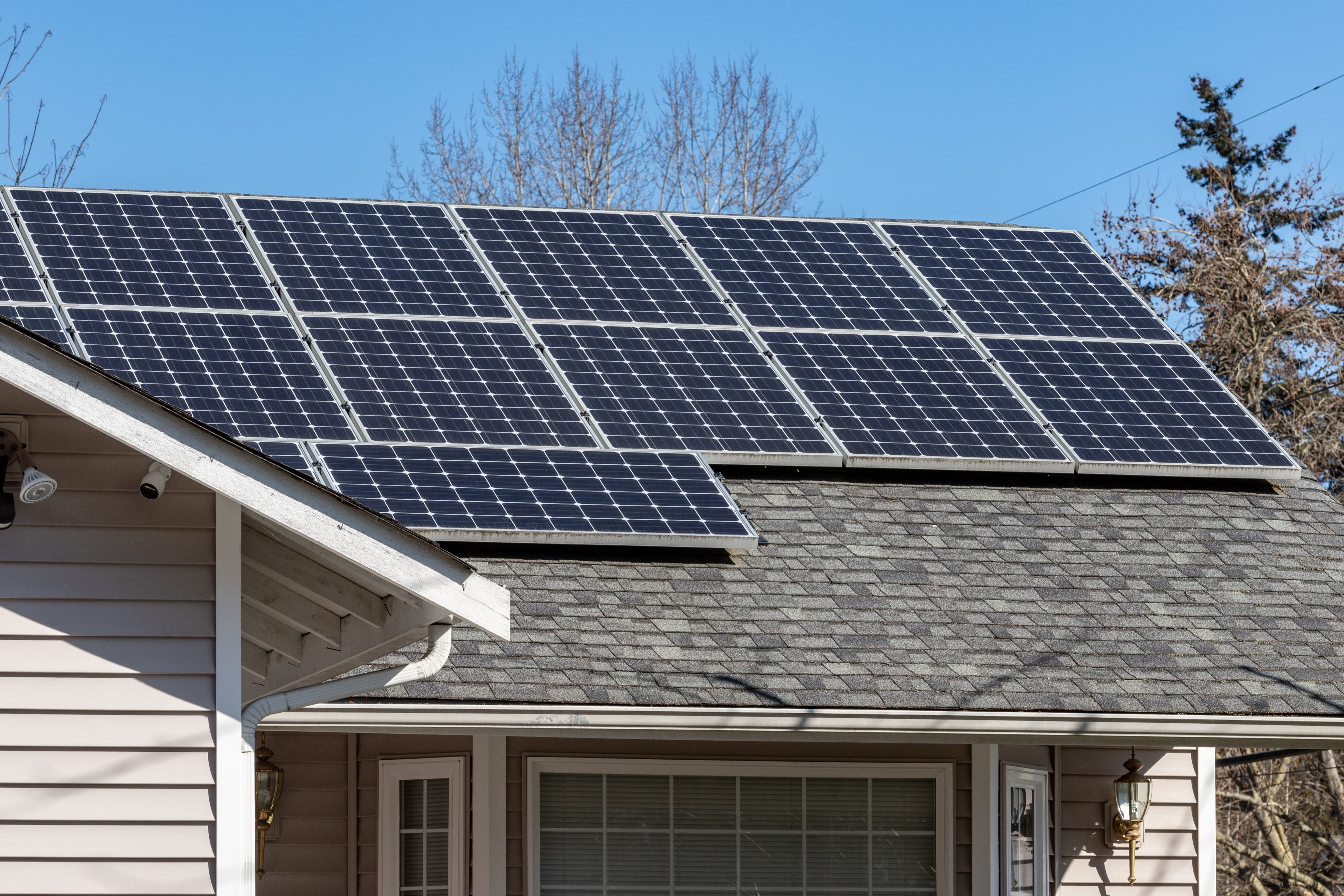 How Does The Federal Solar Tax Credit Work? - Wildgrid Home