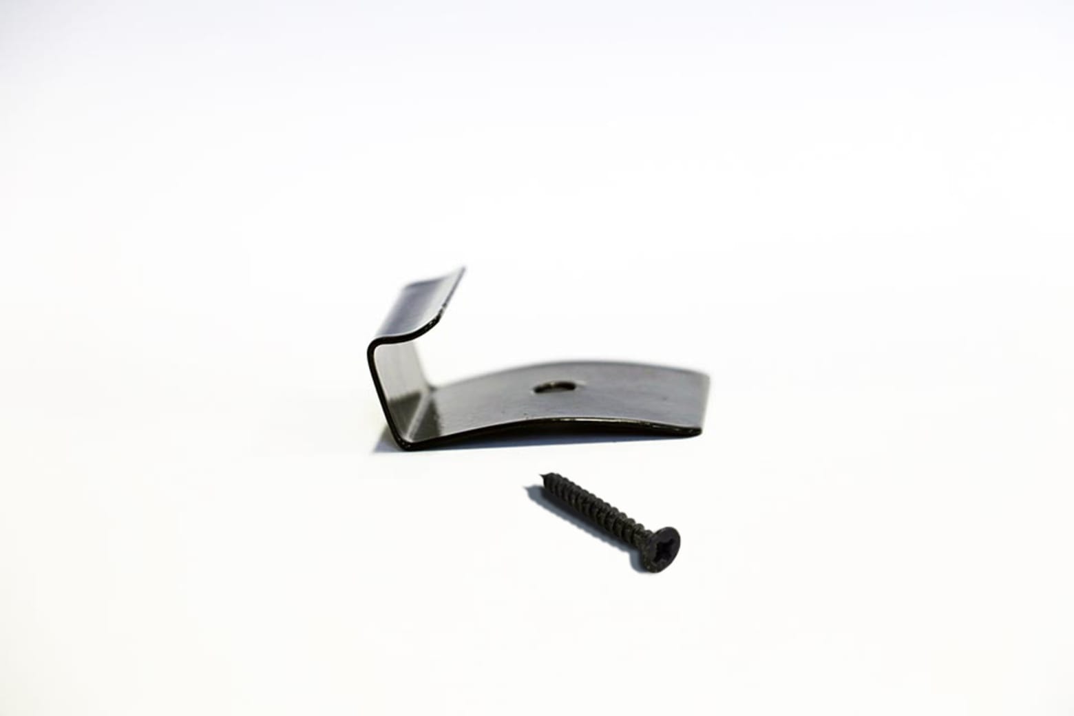 L Shape End Clips for 23mm Composite Decking Boards