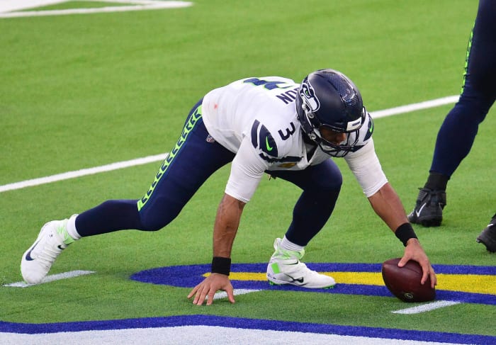 NFL Week 10 grades from around the league - NewsOpener Wilson-reliant Seahawks suddenly stumbling