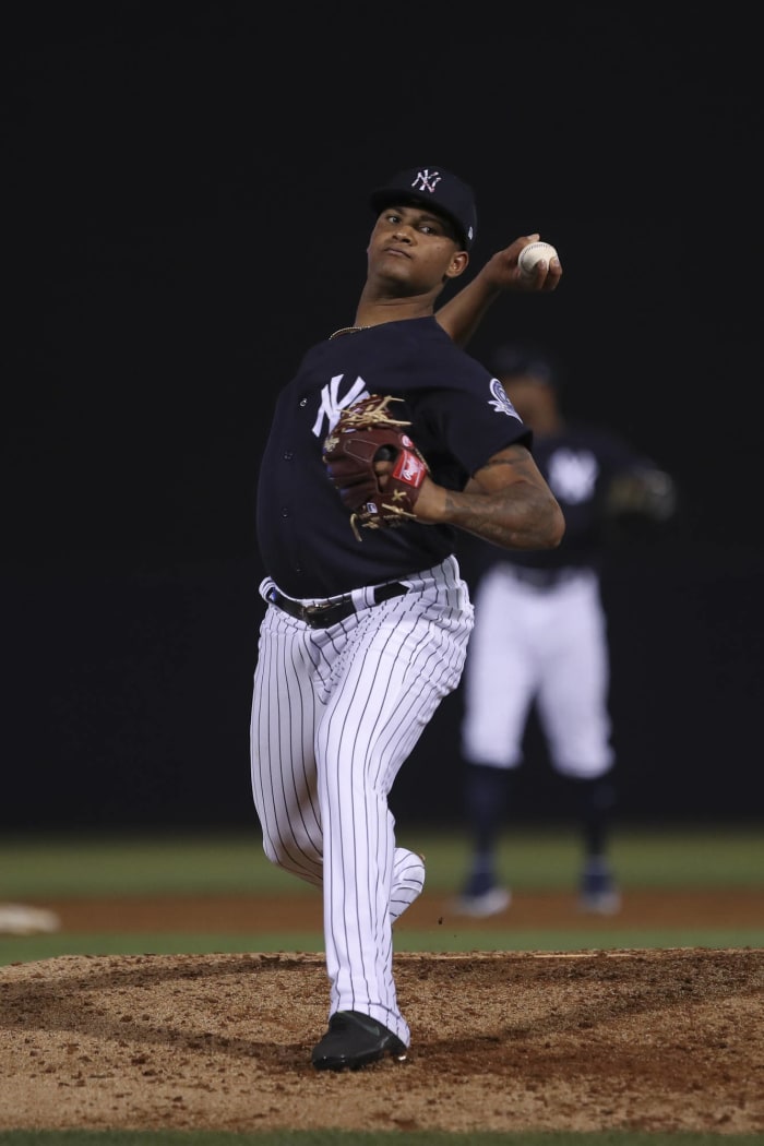 Yankees de Nueva York: Luis Gil, LD